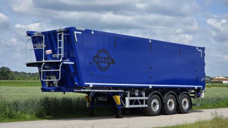 Naczepa do transportu pasz z wydmuchem Heitling | BODEX