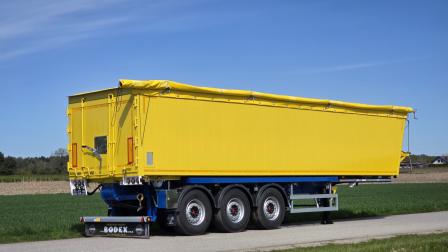 Naczepa do transportu pasz z wydmuchem Heitling | BODEX