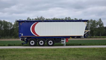 Naczepa do transportu pasz z wydmuchem Heitling | BODEX