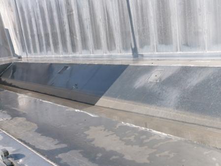 Wywrotka aluminiowa z coilmuldą oraz drzwiami bocznymi