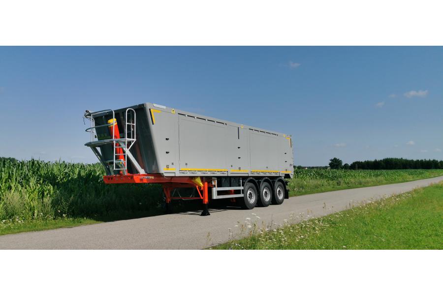 Wywrotka aluminiowa z coilmuldą oraz drzwiami bocznymi