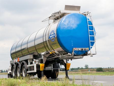 Naczepy cysterny spożywcze do mleka i wody | Producent BODEX