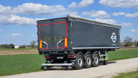 Wywrotka aluminiowa z klapo-drzwiami | BODEX